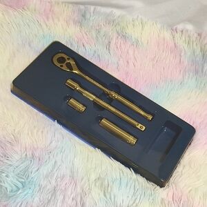 New Vintage Chrome Vanadium Silver Ratchet Extension Deep Well & 2 Sockets